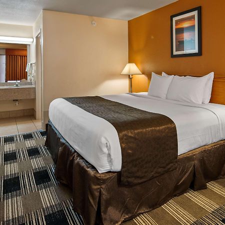 เบสต์ เวสเทอร์น แอร์พอร์ต Hotel ทัลซา ภายนอก รูปภาพ