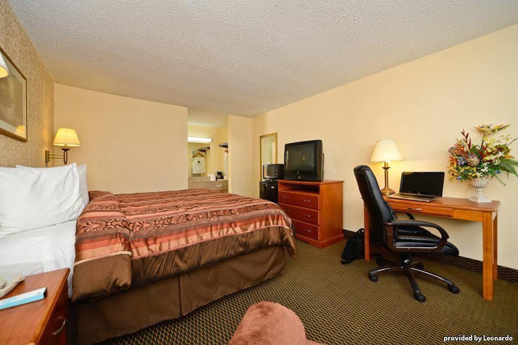 เบสต์ เวสเทอร์น แอร์พอร์ต Hotel ทัลซา ภายนอก รูปภาพ